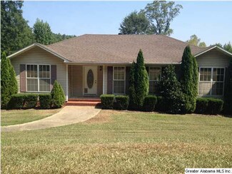 119 Martin Dr, West Blocton, AL 35184