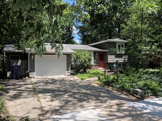 12 S Charles Ave Unit 1, Naperville, IL 60540