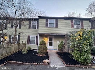 508 Loch Lomond Dr, Sicklerville, NJ 08081