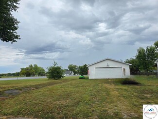 511 N Main St, Leeton, MO 64761