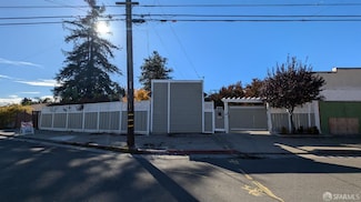4715 Congress Ave, Oakland, CA 94601