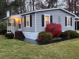 48 S Meadow Village, Carver, MA 02330