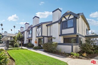 19231 Sherman Way Unit 27, Reseda, CA 91335