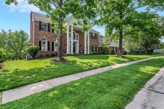 363 Pine Bend Dr, Chesterfield, MO 63005