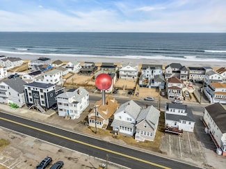 98 N End Blvd, Salisbury, MA 01952