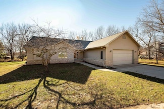 N5726 Susan St, Green Lake, WI 54941