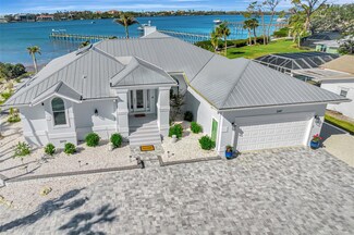 2287 Bayshore Rd, Nokomis, FL 34275