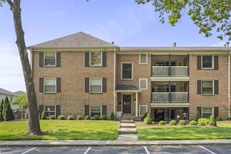 965 Manor Ln Unit P, Columbus, OH 43221
