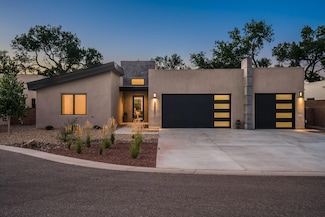 3301 Maxum Ln NW, Albuquerque, NM 87104