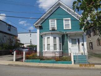 36 Floyd St, Lowell, MA 01852