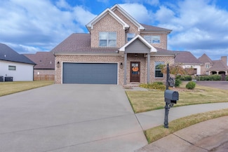 325 Hickory Dr, Muscle Shoals, AL 35661