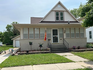 1819 Otley Ave, Perry, IA 50220