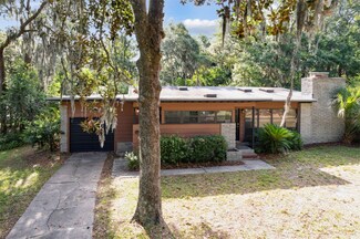 118 N 15th St, Fernandina Beach, FL 32034