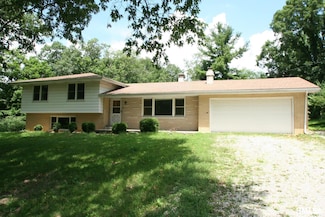 29724 Allentown Rd, MacKinaw, IL 61755