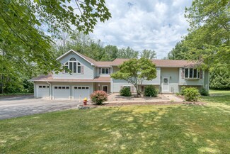 169 Dunn Rd, Coventry, CT 06238