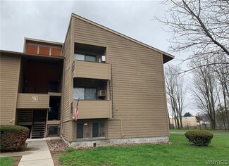 290 Watertree Dr, East Syracuse, NY 13057
