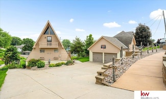 9310 Clubhouse Cir, Plattsmouth, NE 68048