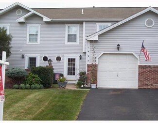 1494 Yorktown Dr, Lawrence, PA 15055