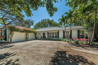 910 Seagrape Ln, Vero Beach, FL 32963