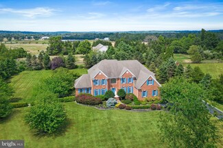 9 Lake Baldwin Dr, Pennington, NJ 08534