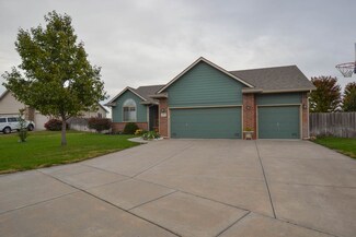 432 S Clear Creek St, Clearwater, KS 67026