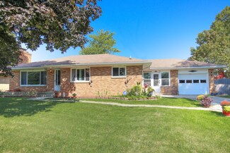 1687 Langley St SE, Grand Rapids, MI 49508