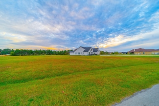 11697 Grand View Dr, Montgomery, TX 77356