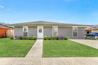 2112 Livaccari Dr, Violet, LA 70092