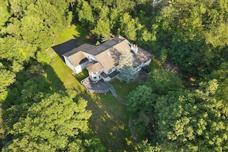 587 Route 306, Suffern, NY 10901