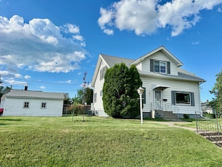 1511 Carlton Ave, Cloquet, MN 55720