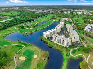 1200 Country Club Dr Unit 2206, Largo, FL 33771