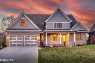 2211 Misty Mountain Cir, Knoxville, TN 37932
