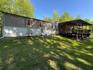 719 Union Camp Rd, Shinnston, WV 26431