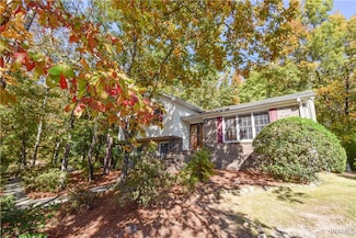 733 Wilderness Rd, Pelham, AL 35124