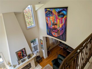 1201 2nd St, Manhattan Beach, CA 90266