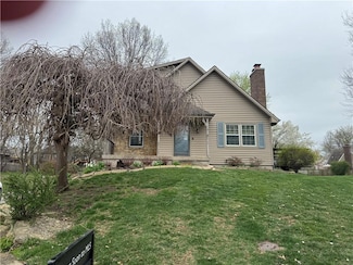 3949 SW Hidden Cove Ct, Lees Summit, MO 64082