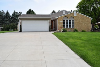 12115 50th Ave N, Plymouth, MN 55442