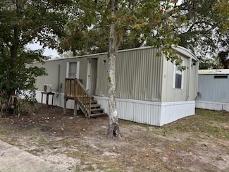 11240 N Northwood Dr Unit 63, Inglis, FL 34449