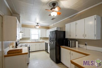 419 Louisiana Ave, Port Allen, LA 70767