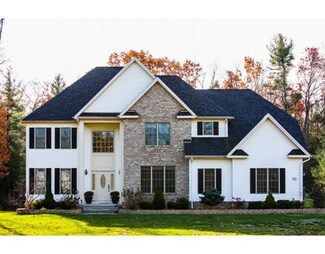 22 Katelyn Way, Southampton, MA 01073