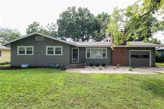 721 Midland Ave, Manhattan, KS 66502