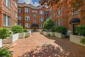 828 N Elm St Unit C2, Greensboro, NC 27401