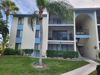 1107 Green Pine Blvd Unit 13, West Palm Beach, FL 33409