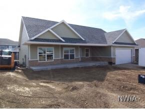 316 W Creek Dr, Lawton, IA 51030