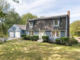 32 New Rd, Scarborough, ME 04074