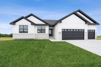 280 NW Ashley Ave, Waukee, IA 50263