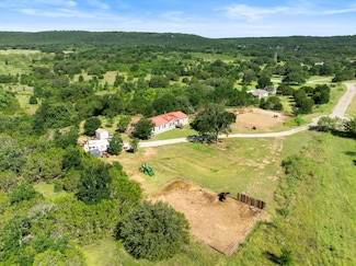 98 Shady Oaks Ct, Mineral Wells, TX 76067