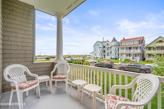 4 Ocean Ave Unit 5, Ocean Grove, NJ 07756
