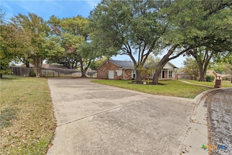 606 E Briarwood Ln, Harker Heights, TX 76548