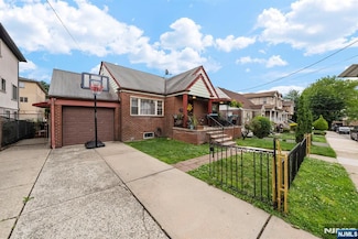188 9th St, Fairview, NJ 07022